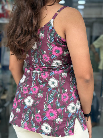 Floral Print Sleeveless Top – Casual Summer Style